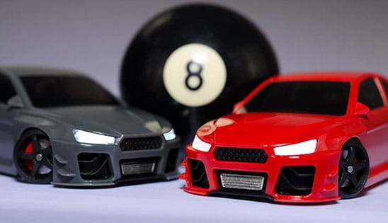 Modell Rennwagen mit realer Fahrdynamik