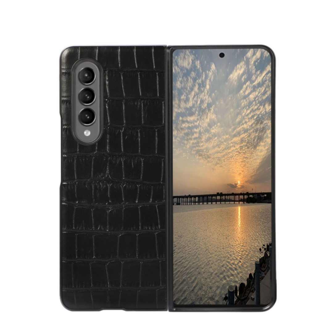 Image of Samsung Galaxy Z Fold3 5G Echtleder Hardcase Hülle im Kroko Look - Schwarz bei Apfelkiste.ch