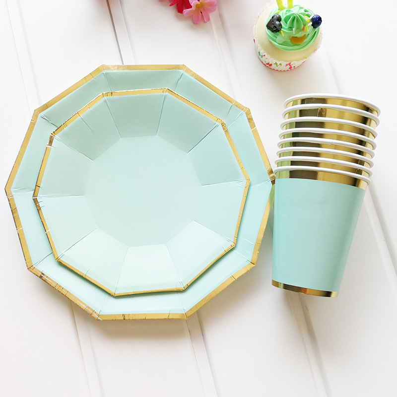 Image of (24-tlg. Set) Einweg Geschirr Party Tisch Dekoration - Mint / Gold bei Apfelkiste.ch