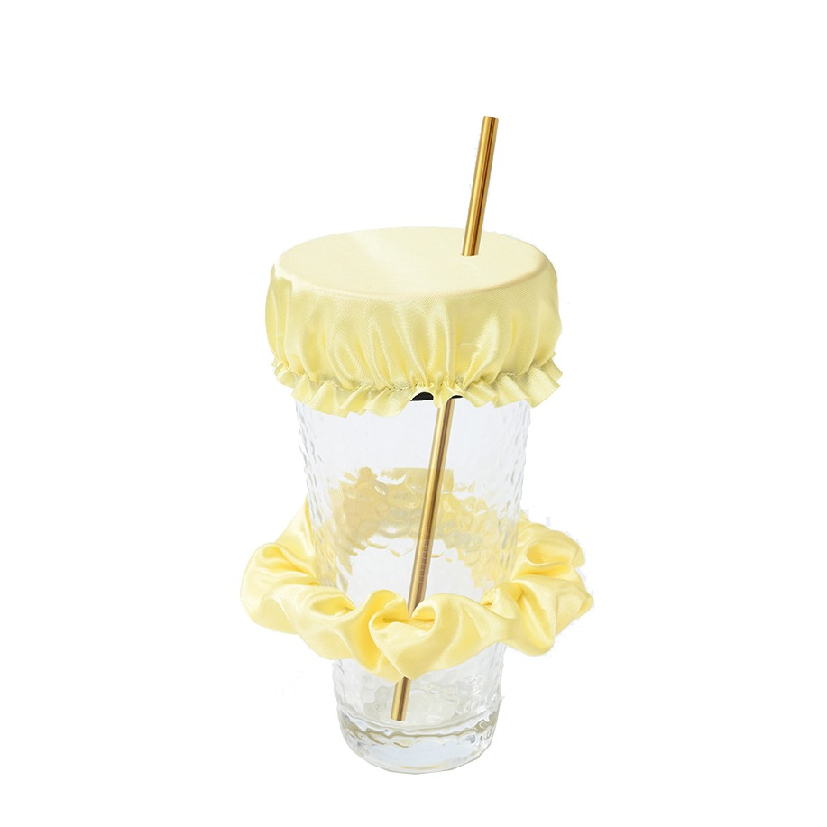 Image of 2in1 Anti-K.o. Tropfen Scrunchie Haargummi mit Getränke Becher Abdeckung für Festival / OpenAir / Partys - Gold bei Apfelkiste.ch