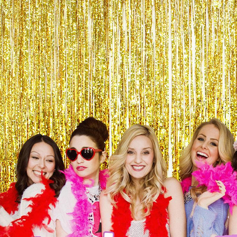 Glitzernde Lametta-Folienvorhänge Für Partys - 2er Set In Blau Für Perfekte Fotos