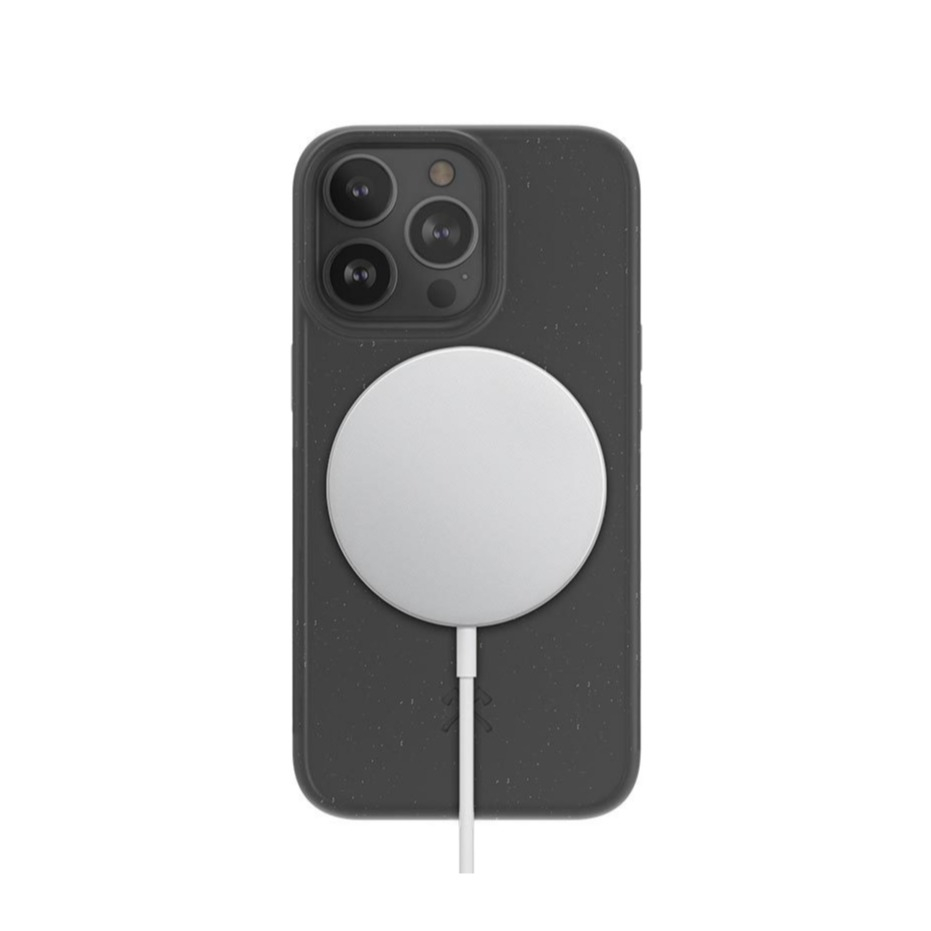 Image of Woodcessories - iPhone 13 Pro MagSafe BioCase Antimikrobielle Schutzhülle Vegan Biologisch Abbaubar (ECO566) - Schwarz bei Apfelkiste.ch