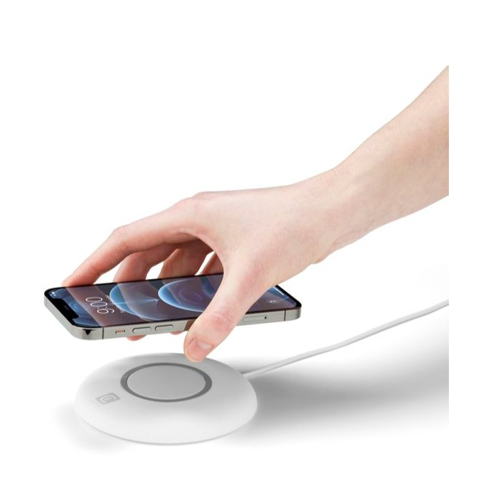 Image of Cellularline - MagSafe Wireless Charger Halterung Rutschfeste Mag Base (MAGSFPADW) - Weiss bei Apfelkiste.ch