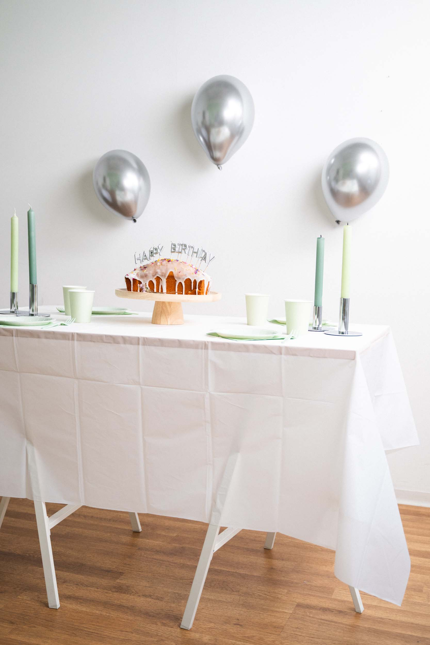 180x137cm) Deko Tischdecke Party Tischtuch Weiss