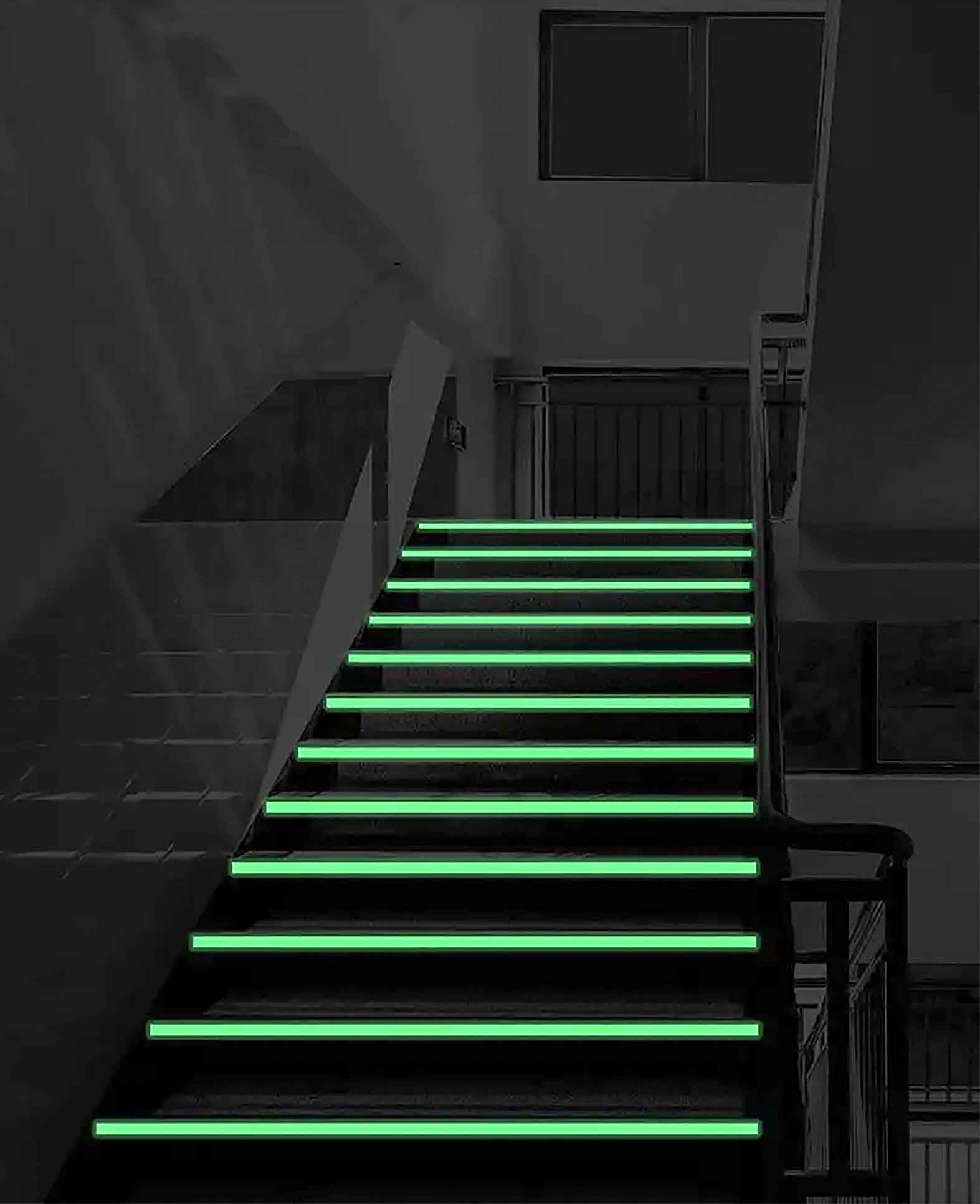 Infactory Leuchtendes Anti-Rutsch-Klebeband – 5 Cm X 10 M, Phosphoreszierend & Wasserfest – Für Treppen, Wege & Party-Deko