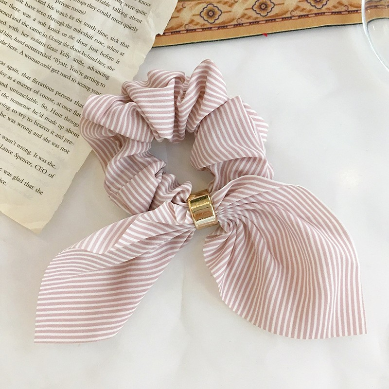 Image of Elastisches Damen Haarband Mode Accessoire Scrunchies Schleifen Look gestreift - Rosa / Weiss bei Apfelkiste.ch