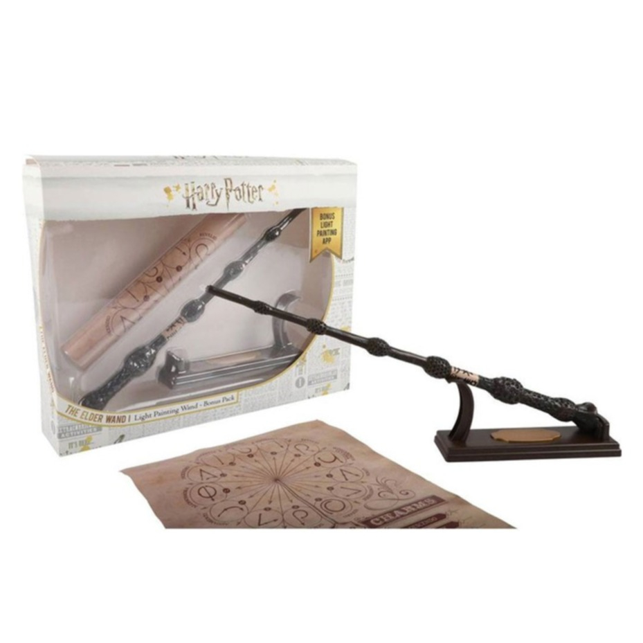 Image of Harry Potter - Elderstab The Elder Wand LED Zauberstab von Albus Dumbledore + Schriftrolle (inkl. 3x LR41 Batterien) - Braun bei Apfelkiste.ch