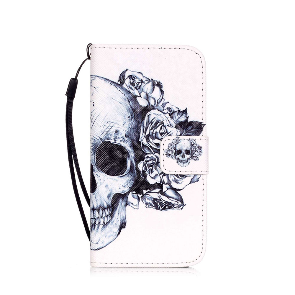 Image of iPhone SE (2022/2020) / 8 / 7 Leder Tasche Flipcase mit Kartenfach + Handschlaufe - Totenkopf mit Rosen bei Apfelkiste.ch