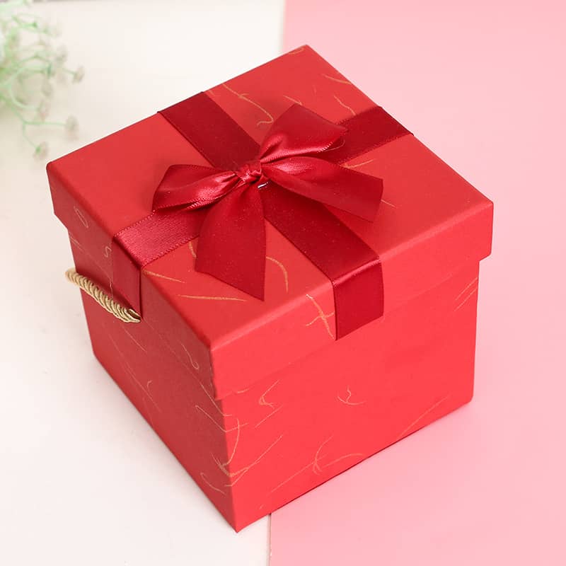 Geschenk Schachtel Gift Box inkl. Deckel/Kordel Rot