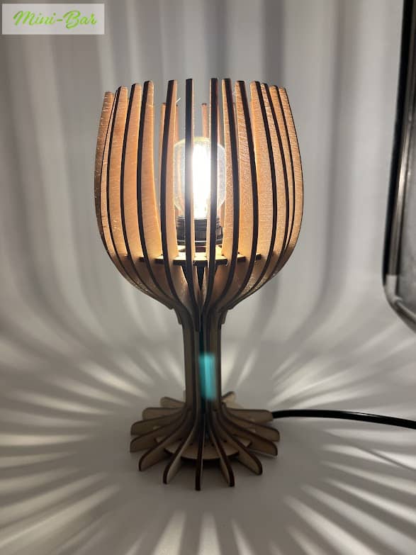 Mini-Bar Holz Glühbirne Nachttisch Lampe Wein Glas
